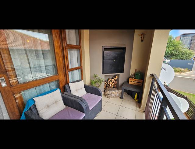 2 BEDROOM TOWNHOUSE FOR SALE IN MEYERSDAL